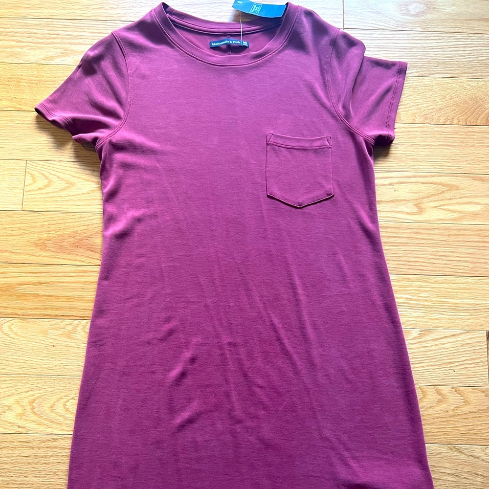 NEW with tags- Abercrombie shirt dress, size medium T